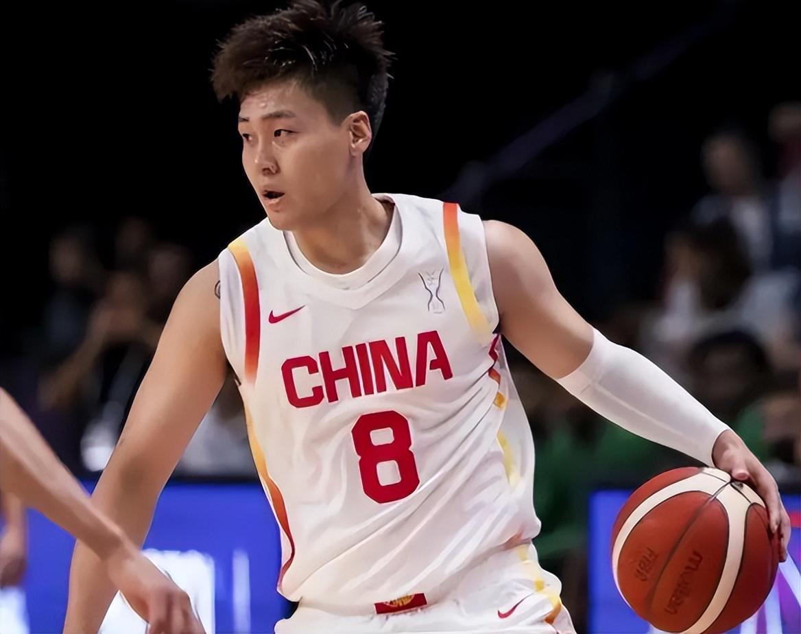 世预赛迎来关键转折！中国男篮连获三个好消息，赢球直接升至第二